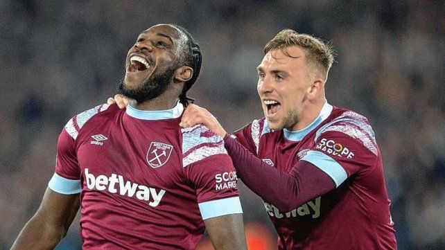 West Ham derrotó al AZ 2 a 1.