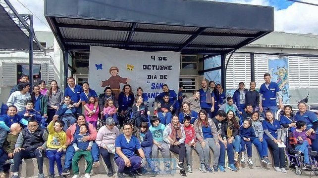 La escuela San Francisco de Asís realizó actividades este lunes La escuela San Francisco de Asís realizó actividades este lunes