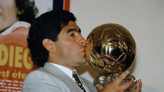 Se espera una cifra millonaria para el Balón de Oro de Diego Maradona. Se espera una cifra millonaria para el Balón de Oro de Diego Maradona.