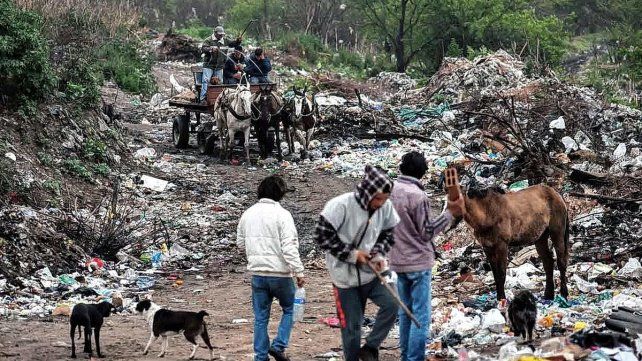 Concordia sigue encabezando las estadísticas de pobreza en el país. Concordia sigue encabezando las estadísticas de pobreza en el país.