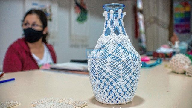 En Patry-Lan hace más de 20 años que se dictan cursos y hay una larga lista de espera. Macramé y bordado, los más buscados
