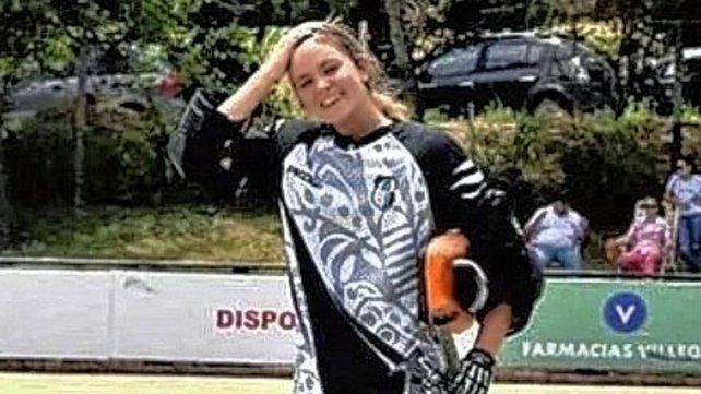 Arquera de hockey sobre césped. Olivia Santoro comparte la misma posición que la también Albinegra Florencia Mutio, de exitosa trayectoria en Las Leonas.