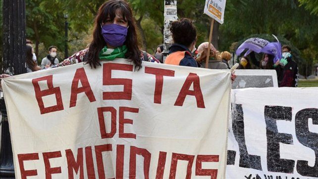 Van más de 90 femicidios en el año en la Argentina