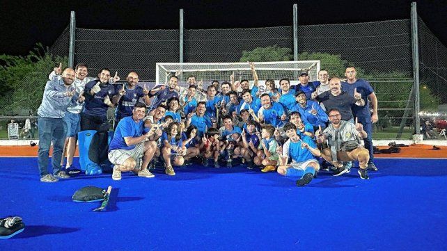 hockey sobre césped de Rowing. hockey sobre césped de Rowing.