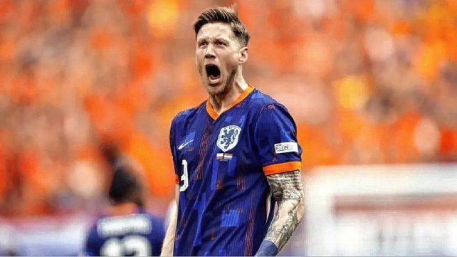 Wout Weghorst ingresó a los 80' y a los ¡83'! marcó el gol de la victoria. Wout Weghorst ingresó a los 80' y a los ¡83'! marcó el gol de la victoria.