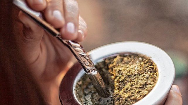 El consumo de yerba mate cayó en lo que va de 2022 en un millón de kilos en la comparación con el año pasado.