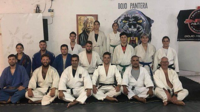 El árbitro Andrés Schulz dijo presente en el Dojo Pantera. El árbitro Andrés Schulz dijo presente en el Dojo Pantera.