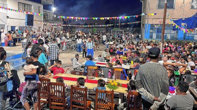 Cena solidaria en Concordia. Cena solidaria en Concordia.