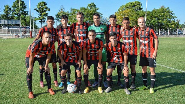 La formación que puso en cancha Gabriel Graciani para la primera fecha.
