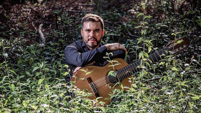 En primavera lanzará "Momentos Mesopotámicos", su segundo disco de estudio.