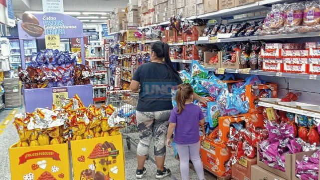 En supermercados hay promociones para poder vender los huevos de Pascua En supermercados hay promociones para poder vender los huevos de Pascua