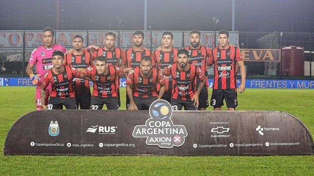 El 11 de Patronato que inició el encuentro en cancha de Arsenal