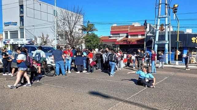 Estudiantes de Concordia se manifestaron.