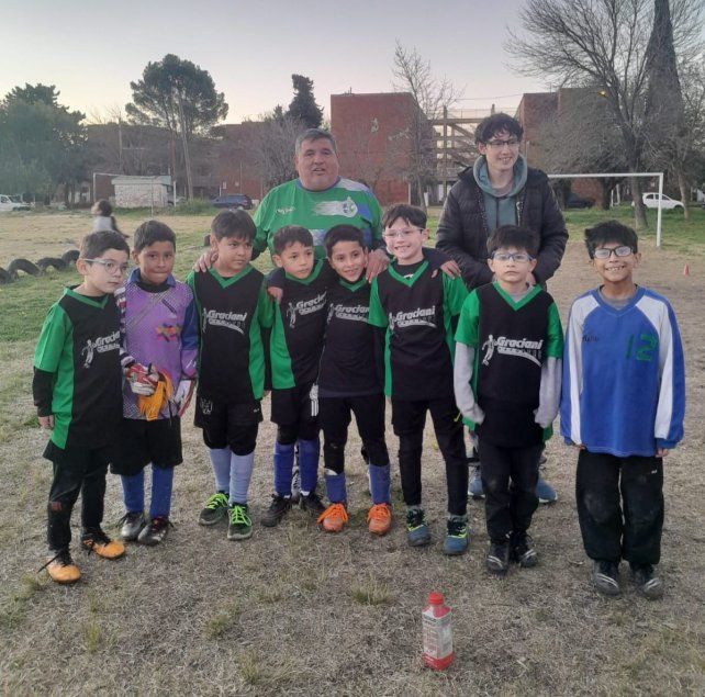 Escuela de fútbol infantil El Podio, del barrio José Hernández. Escuela de fútbol infantil El Podio, del barrio José Hernández.