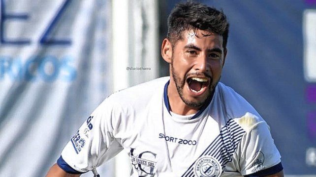 Lázaro Romero, oriundo de Chajarí, fue el mejor jugador de la temporada en Deportivo Merlo.