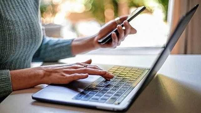 Gobierno autorizó suba en tarifas de internet, telefonía y cable