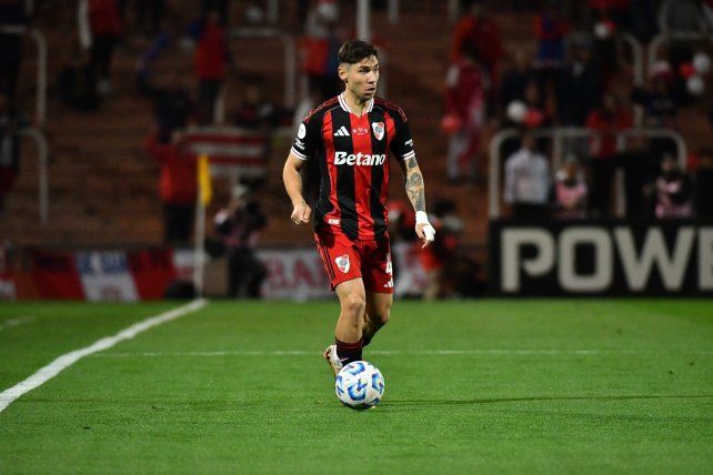 Montiel marcó el penal que le dio el triunfo de River. Montiel marcó el penal que le dio el triunfo de River.