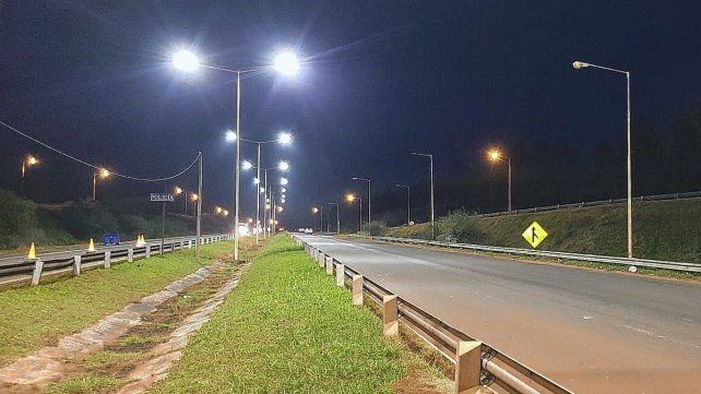 Iluminación en ruta 14. Iluminación en ruta 14.