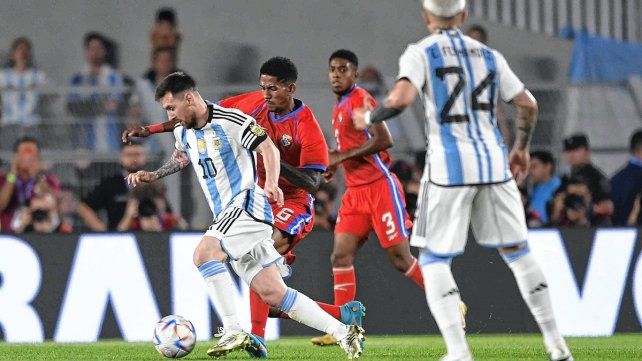 La Scaloneta ya festeja la tercera estrella ante Panamá.