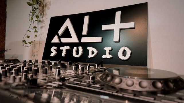 Paraná suma su primer curso para formar DJs desde el nivel inicial. Paraná suma su primer curso para formar DJs desde el nivel inicial.