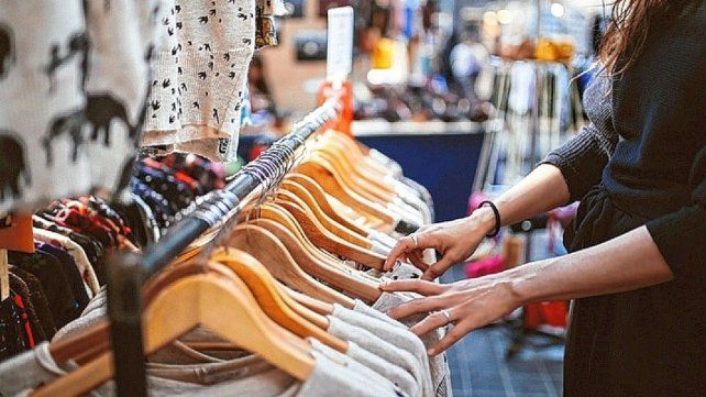 Comercios advierten una caída en las ventas y el rubro indumentaria es el más afectado Comercios advierten una caída en las ventas y el rubro indumentaria es el más afectado