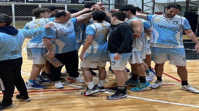 Rowing es uno de los 12 equipos en la Primera A. Rowing es uno de los 12 equipos en la Primera A.