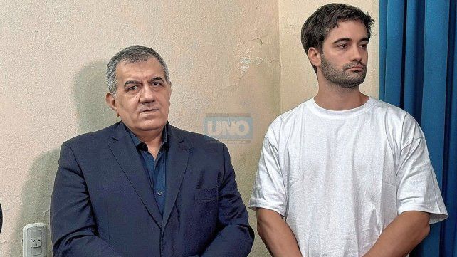 José Cáceres, presidente del PJ provincial, junto al Diputado nacional Tomás Ledesma, hablaron de la expulsión de Kueider. José Cáceres, presidente del PJ provincial, junto al Diputado nacional Tomás Ledesma, hablaron de la expulsión de Kueider.