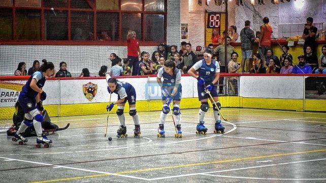 Rowing derrotó 5 a 1 a Andes Talleres y clasificó a semifinales. Rowing derrotó 5 a 1 a Andes Talleres y clasificó a semifinales.