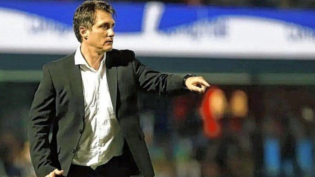 El Mellizo sonó para ser el reemplazante de Diego Martínez. El Mellizo sonó para ser el reemplazante de Diego Martínez.