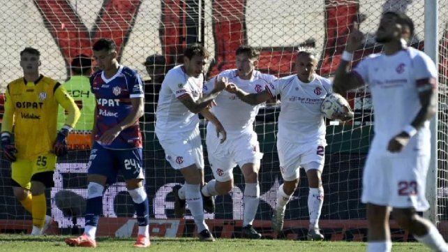 Barracas Central rescató un agónico triunfo ante Unión y quedó a un paso de los playoffs Barracas Central rescató un agónico triunfo ante Unión y quedó a un paso de los playoffs