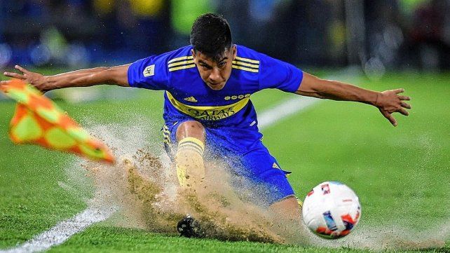 El mal estado del campo de juego de La Bombonera motivó la mudanza.