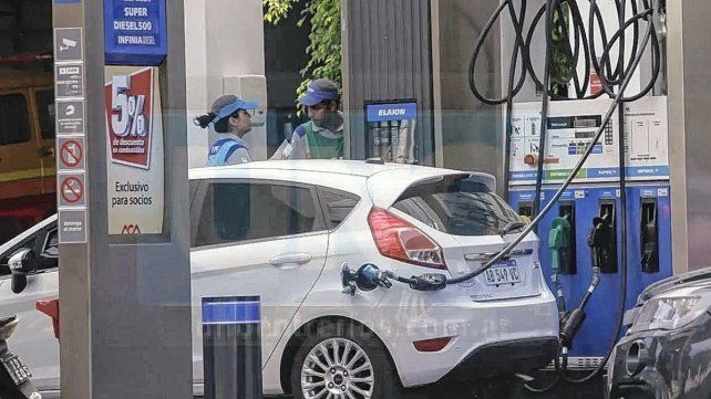 El gobierno dio de baja una actualización impositiva a las naftas, prevista para fines de febrero, y la paso a junio