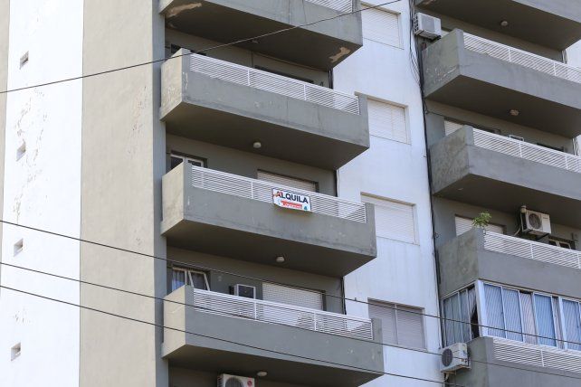 Demanda. La mayoría de los inquilinos son asalariados y sufren la pérdida de su poder adquisitivo.