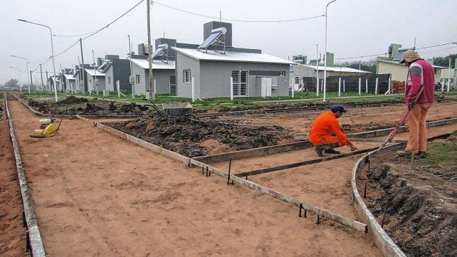 El presidente del IAPV defendió el mecanismo de licitación para construir viviendas en Entre Ríos. El presidente del IAPV defendió el mecanismo de licitación para construir viviendas en Entre Ríos.