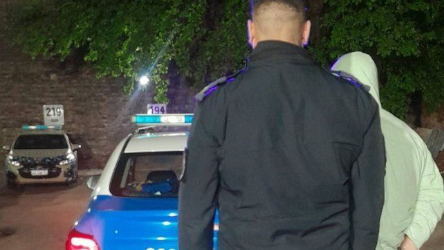 Paraná: detuvieron a un hombre tras hurtar materiales de construcción en el hospital San Martín Paraná: detuvieron a un hombre tras hurtar materiales de construcción en el hospital San Martín