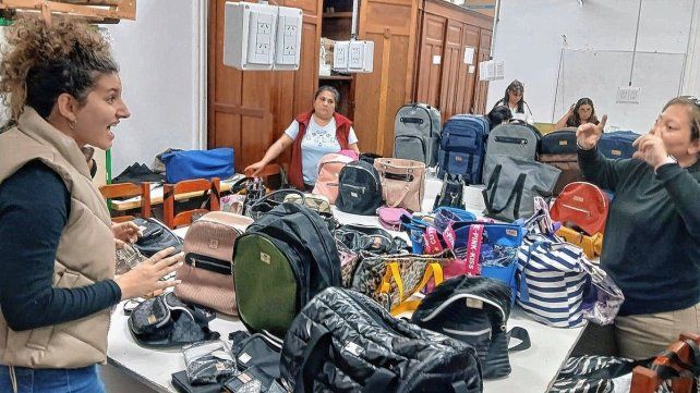 Formación laboral en la EET N° 3 Formación laboral en la EET N° 3