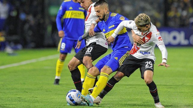 Boca derrotó 2 a 0 al equipo boliviano con doblete de Benedetto.