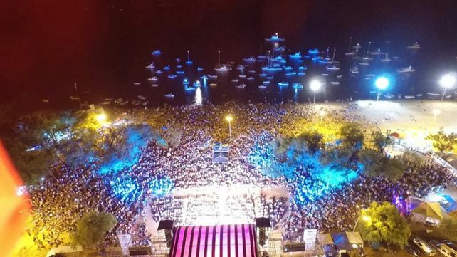 Se abre la convocatoria de artistas para la Fiesta Nacional de la Playa.