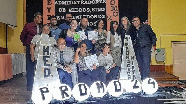 Las primeras mujeres que se recibieron de electricistas San Elena se mostraron emocionadas. Las primeras mujeres que se recibieron de electricistas San Elena se mostraron emocionadas.