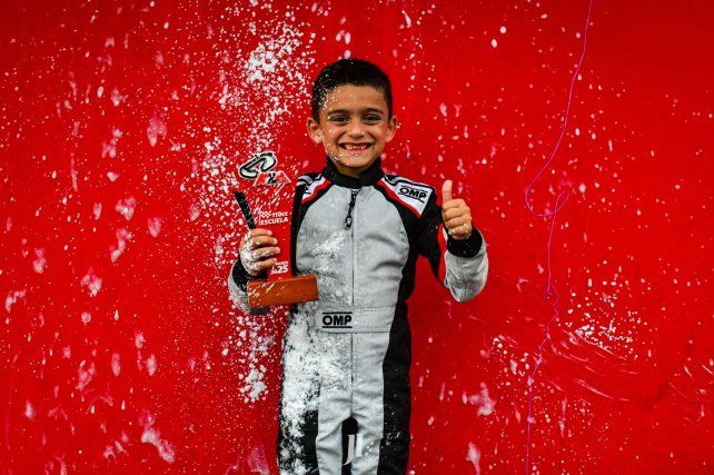 Salvador Werner en el podio de la carrera. Salvador Werner en el podio de la carrera.