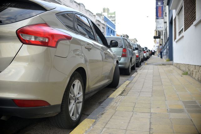 Detenidas. La operaciones comerciales en concesionarias resultaron afectadas por la recesión económica. Detenidas. La operaciones comerciales en concesionarias resultaron afectadas por la recesión económica.