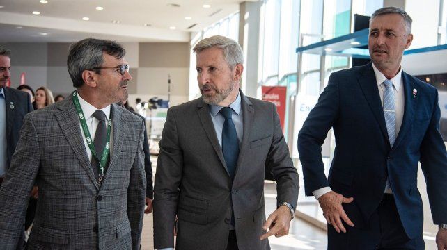 Rogelio Frigerio anunció nueva Ley de Gestión Ambiental y una Agencia de Promoción de Inversiones. Rogelio Frigerio anunció nueva Ley de Gestión Ambiental y una Agencia de Promoción de Inversiones.