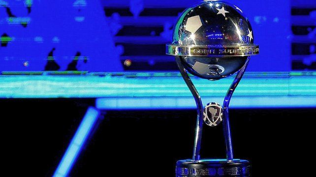 Los equipos argentinos que disputan la Copa Sudamericana ya conocen sus rivales y grupos.