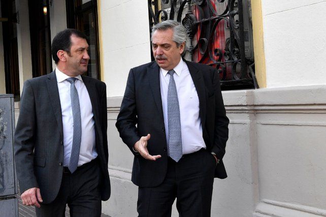 El senador entrerriano junto al presidente de la nación.