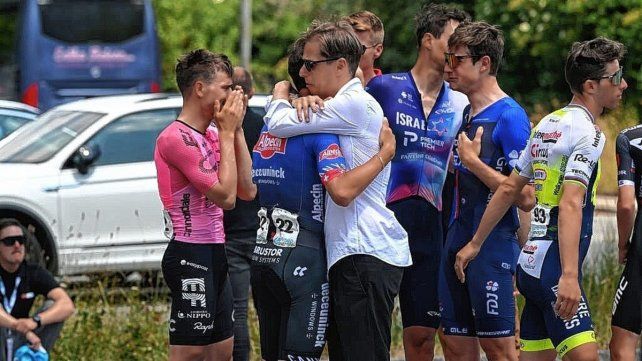 Murió el Ciclista Gino Mader en la Vuelta de Suiza Murió el Ciclista Gino Mader en la Vuelta de Suiza