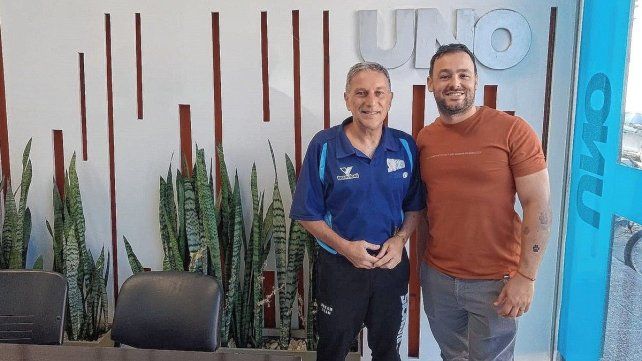 Los estudiantes de Coaching Pablo Landman y Sebastián Aranaz visitaron la Redacción de UNO para invitar a la Confederancia Los estudiantes de Coaching Pablo Landman y Sebastián Aranaz visitaron la Redacción de UNO para invitar a la Confederancia
