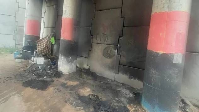 Rosario: vive en la calle y lo prendieron fuego mientras dormía Rosario: vive en la calle y lo prendieron fuego mientras dormía