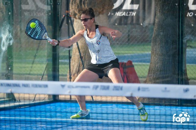 Catalina Tenorio jugando a los 49 años. Catalina Tenorio jugando a los 49 años.