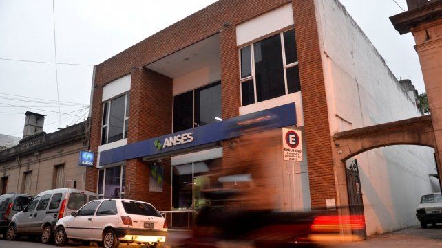 Anses publicó en el Boletín Oficial el aumento para beneficiarios del sistema previsional