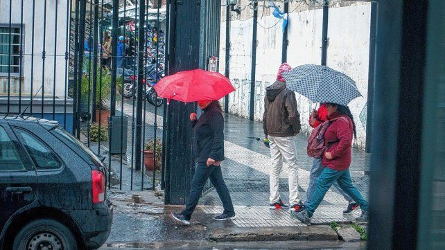La posibilidad de lluvias será mayor durante la noche y también el jueves.Se prevé una temperatura máxima de 26 grados.